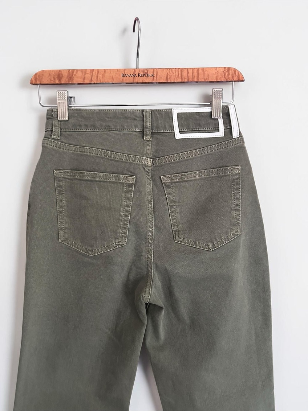 La Ligne Sage Green Meredith High-Rise Cropped Flare Jeans Sz 24 - Picture 6 of 10